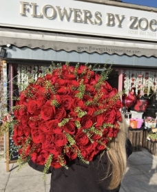 100 Red Roses